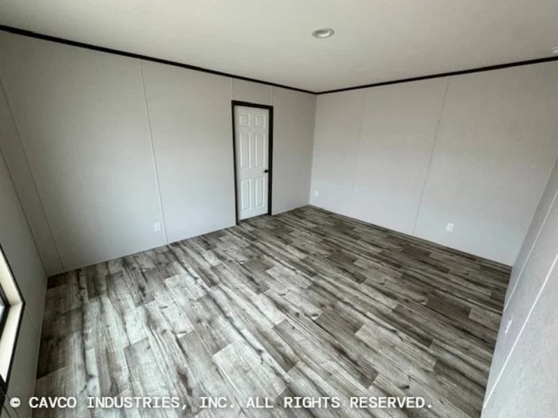 Cavco landmark 16763b bedroom home features