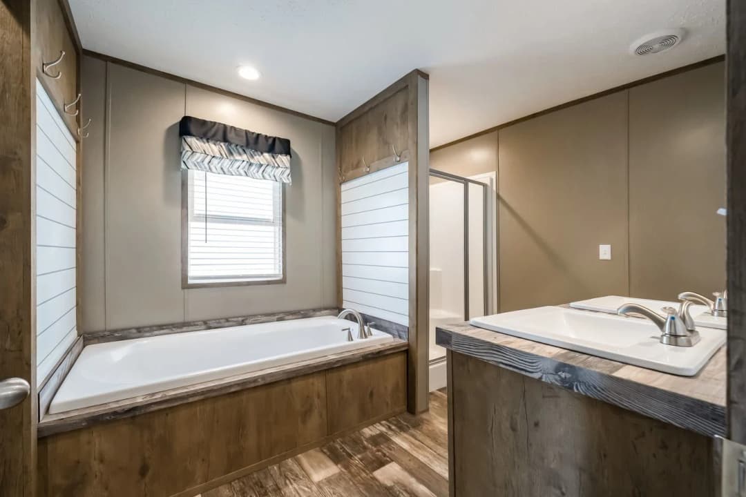 Peyton bathroom home features