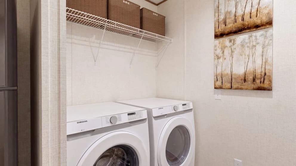 Tru cypress interior home features
