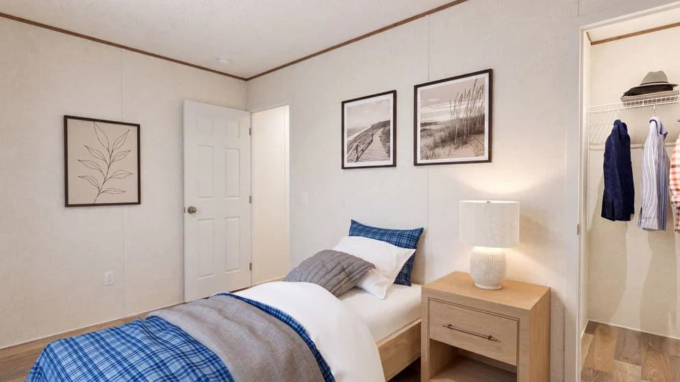 Tru dogwood bedroom home features
