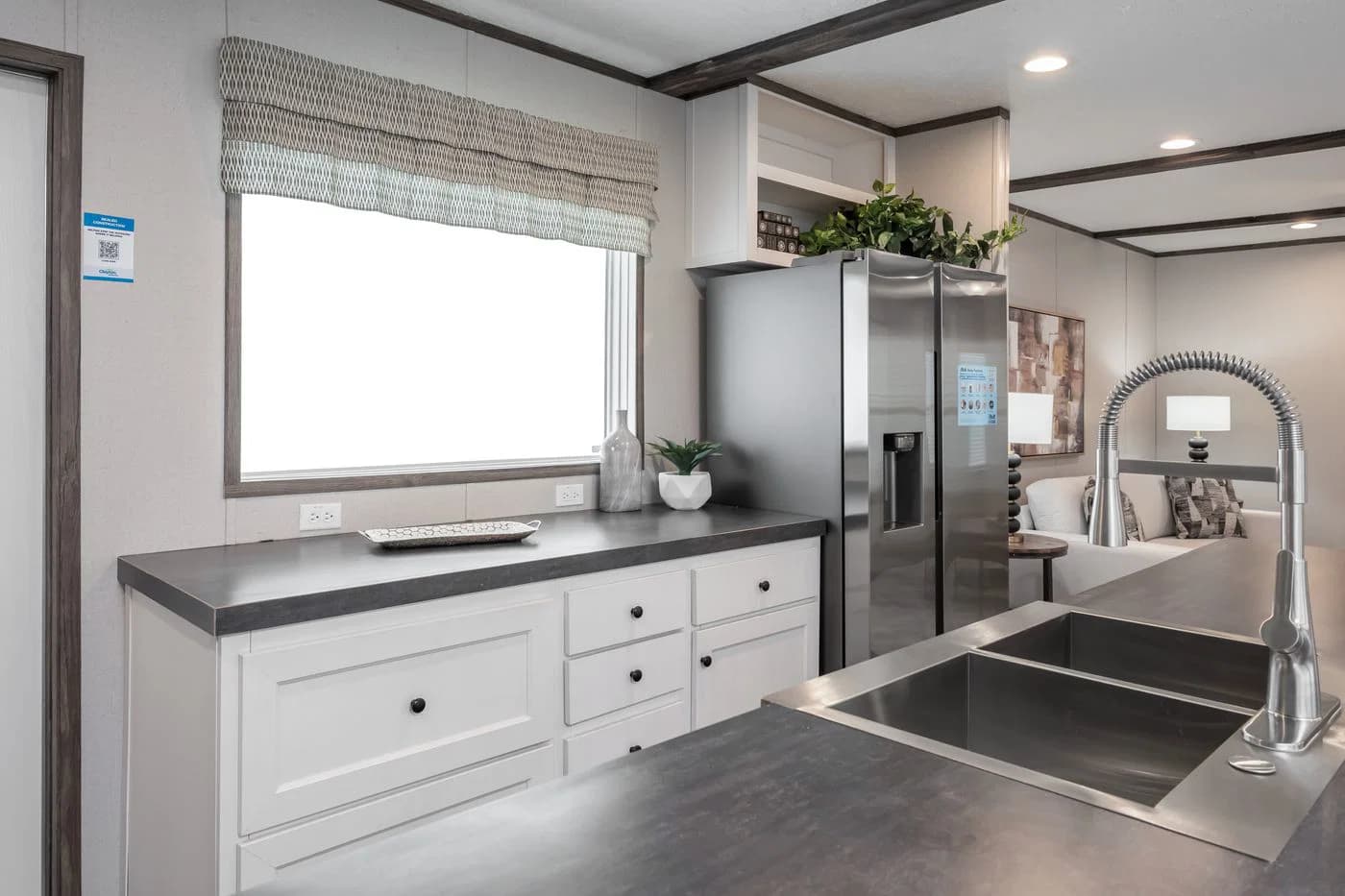 The general kitchen home features