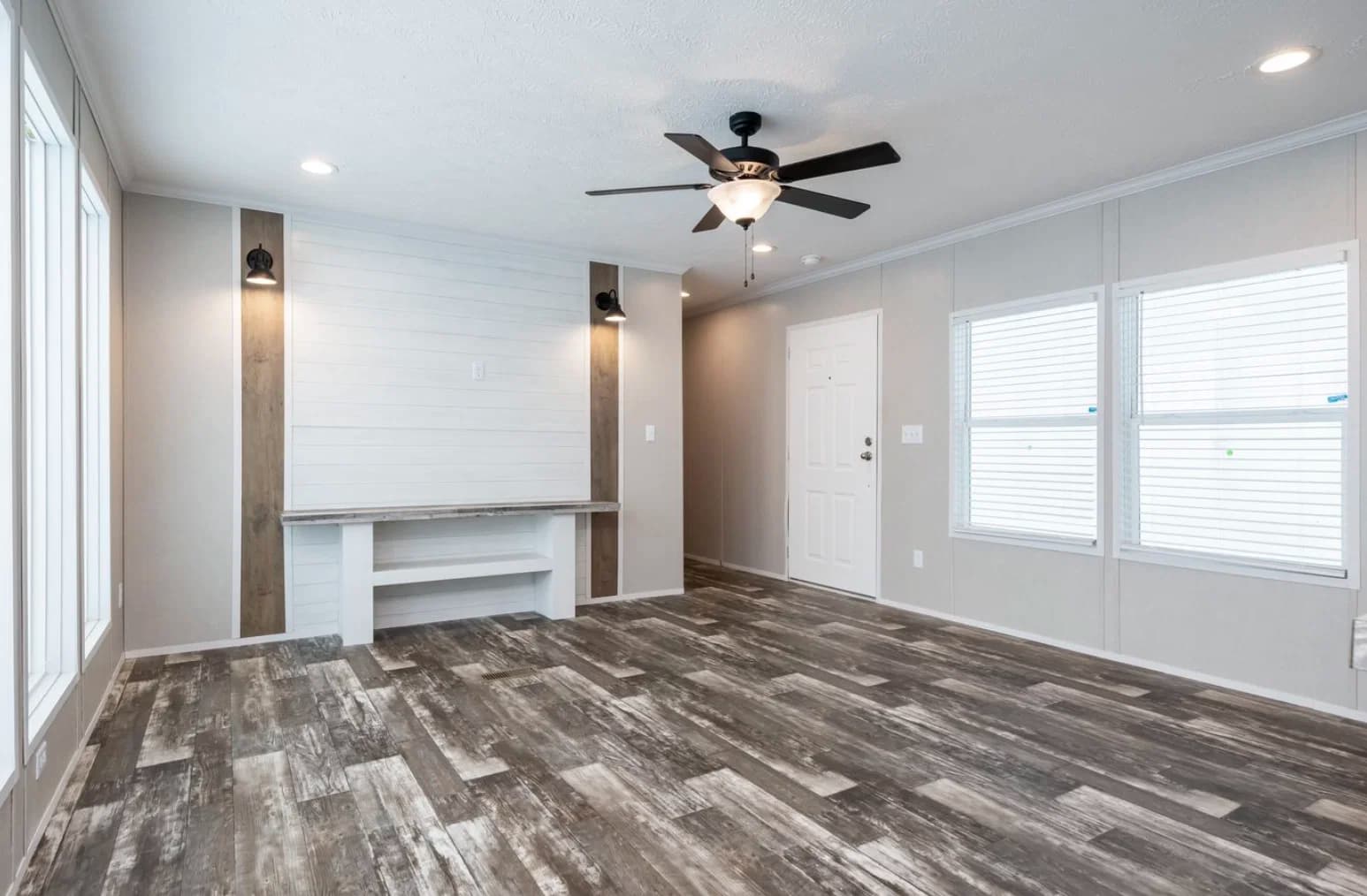 Willow  home features