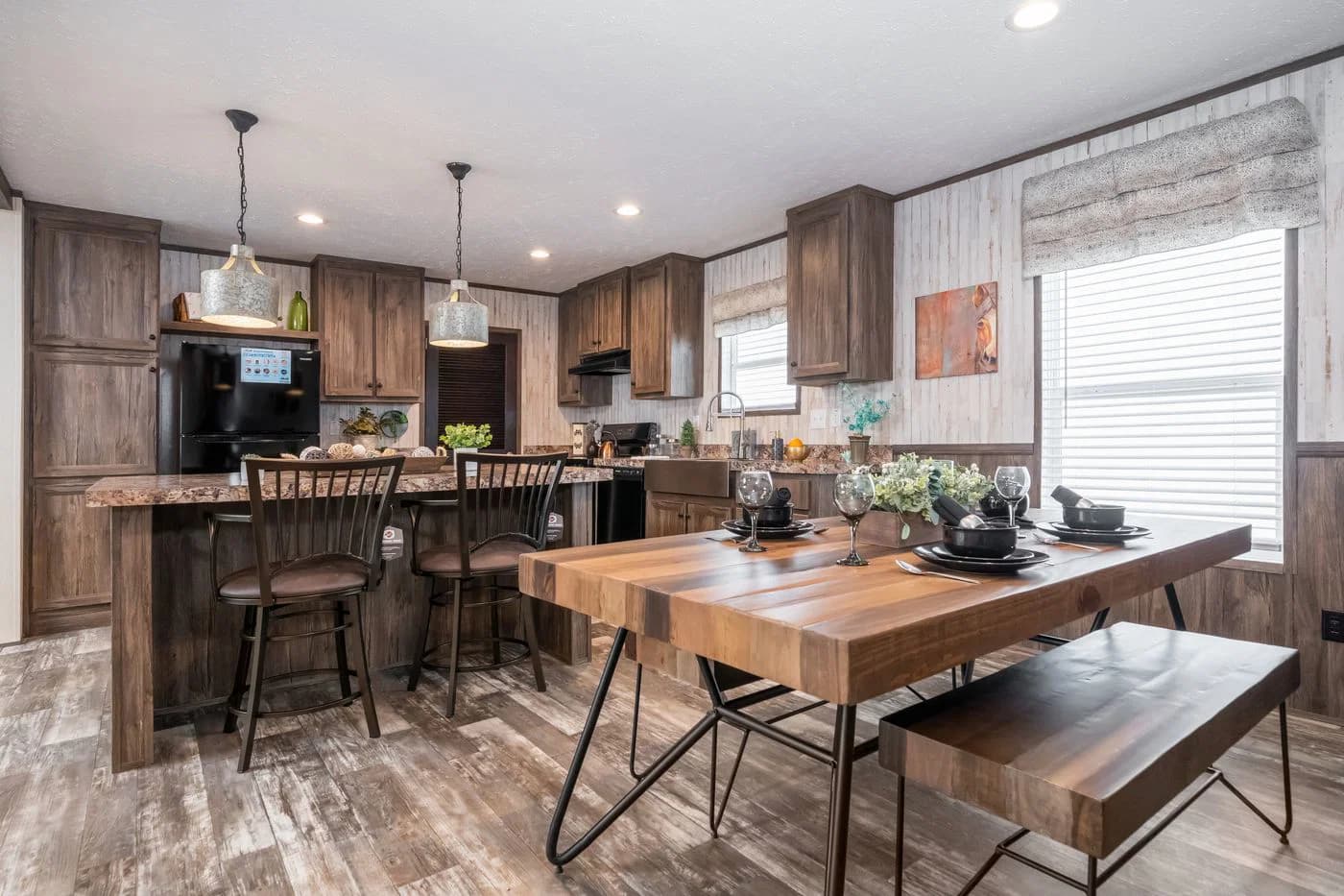 Hardin kitchen home features