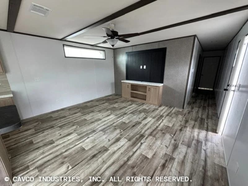 Cavco landmark 16763b living room home features
