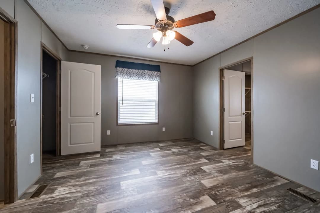 Peyton bedroom home features