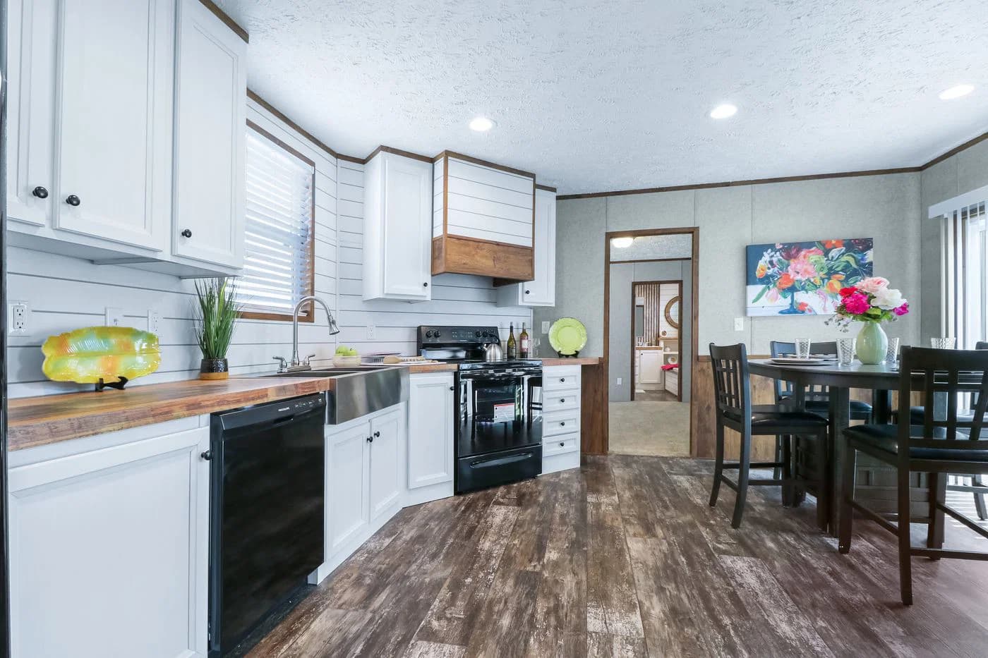 Anniversary entertainer kitchen home features