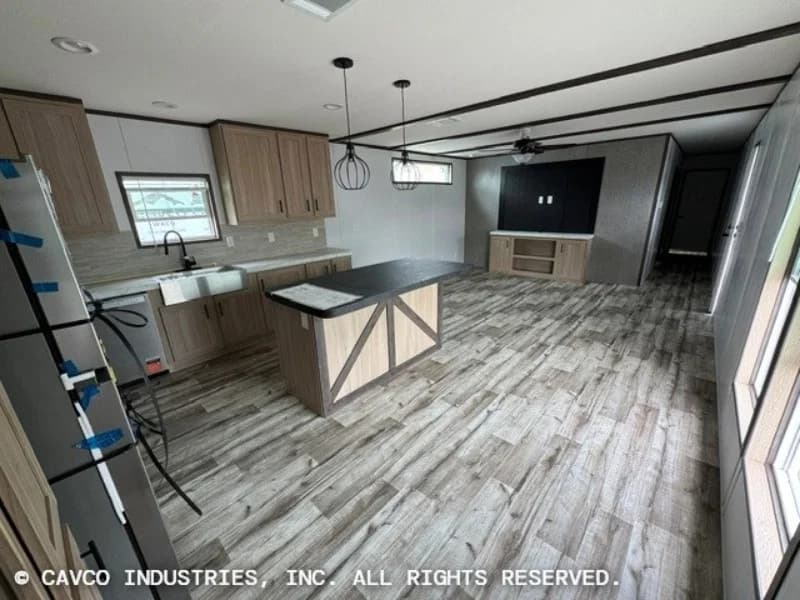 Cavco landmark 16763b kitchen home features