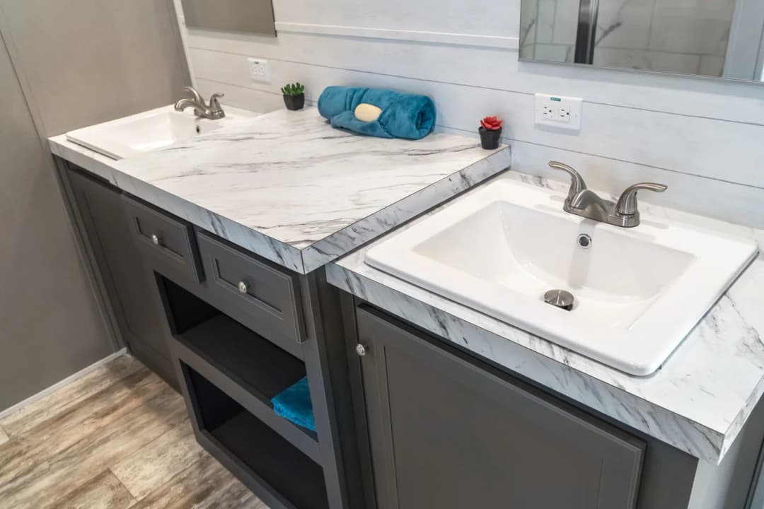 Major bathroom home features