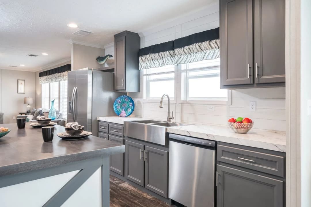 All american kitchen home features