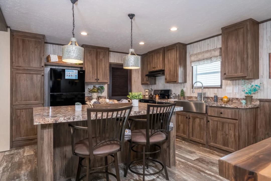 Hardin kitchen home features