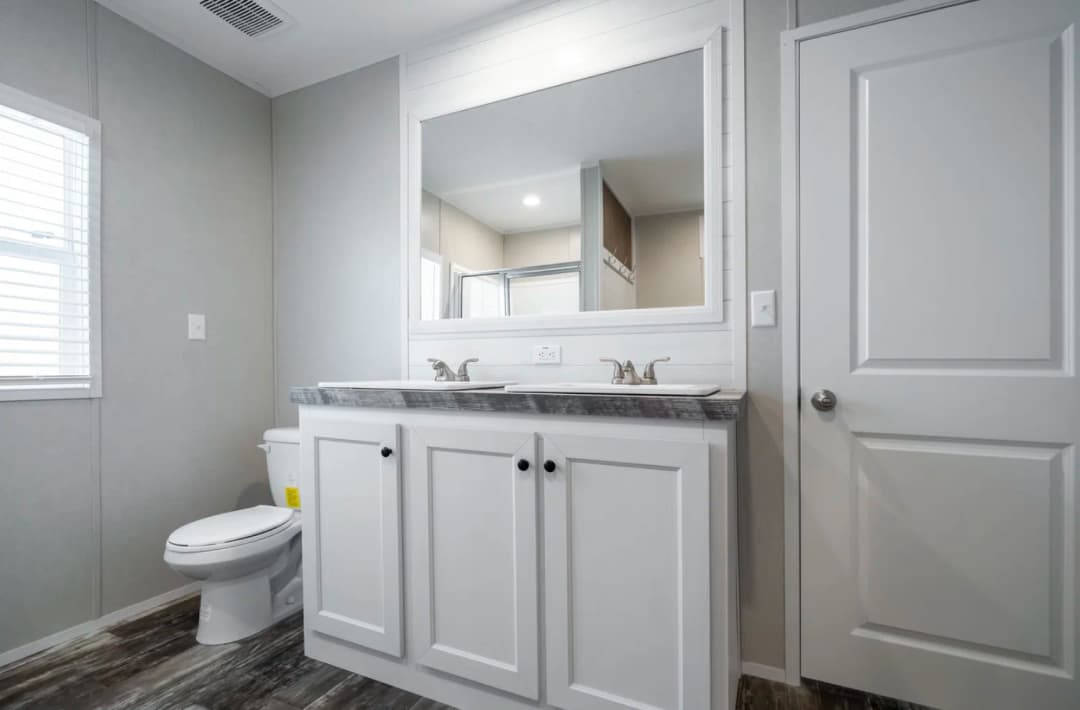Willow bathroom home features