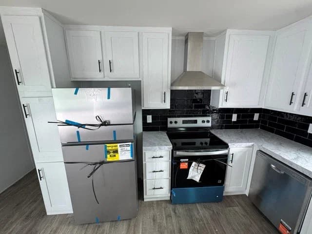 Cavco landmark 16763b kitchen home features