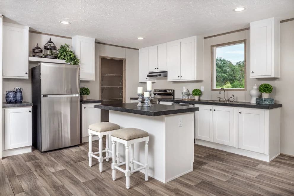 Aspire kitchen home features
