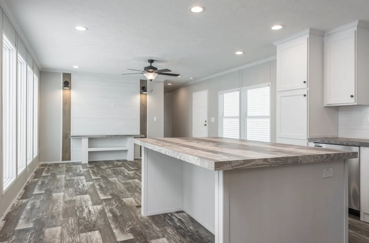 Willow  home features
