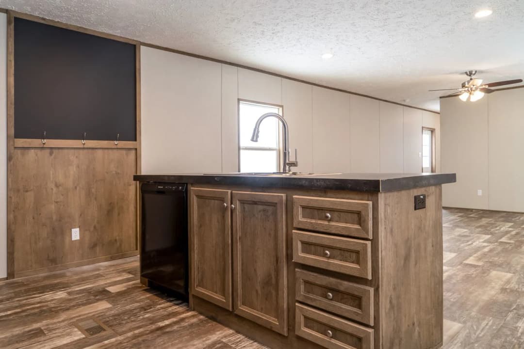 The breeze kitchen home features