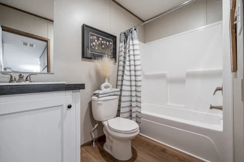 Vista bathroom home features