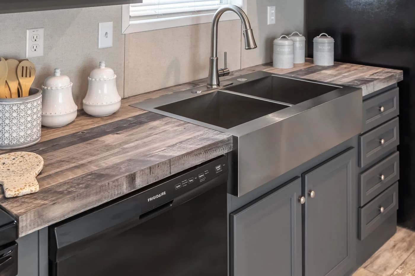 Anniversary choice kitchen home features