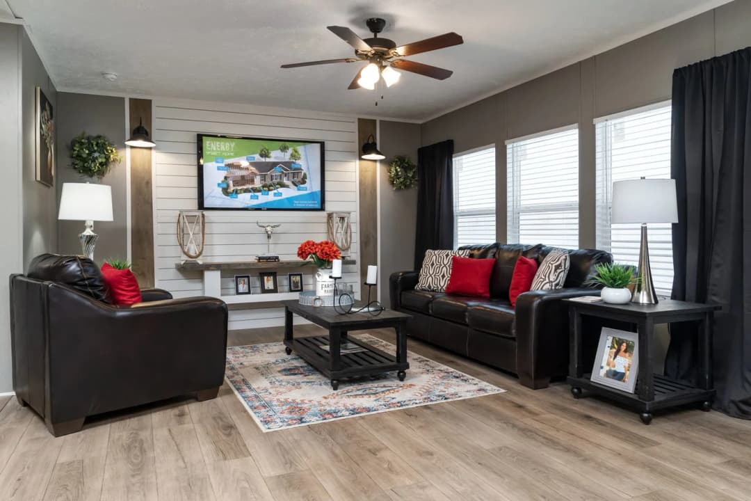 Savannah breeze interior home features