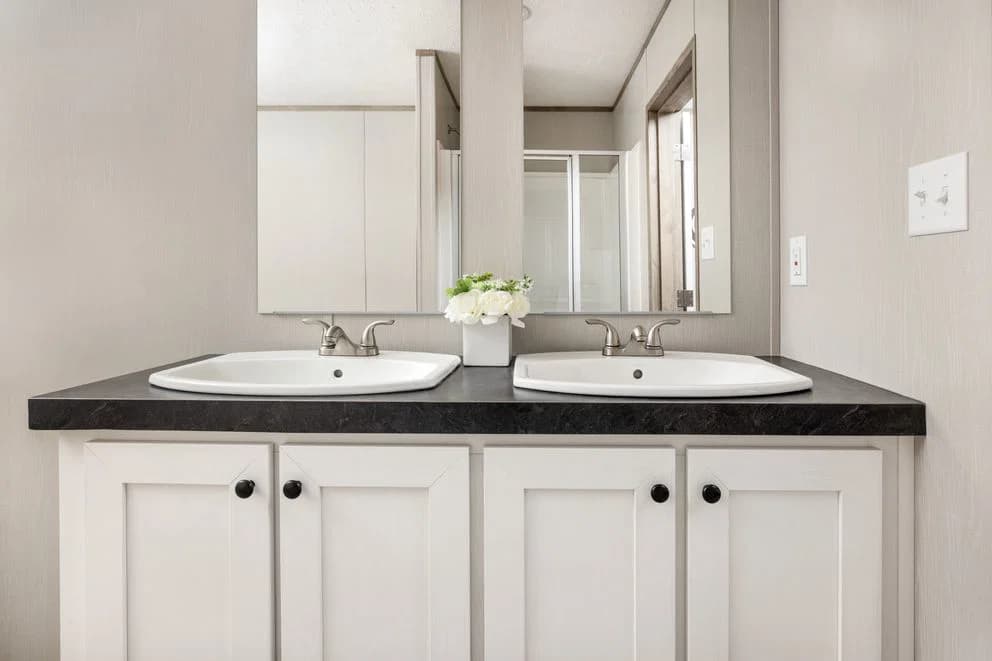 Aspire bathroom home features
